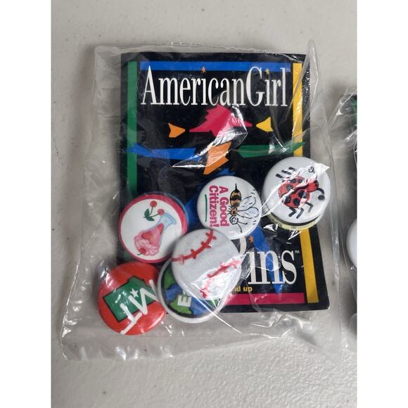 American Girl Pin Set American Girl Doll Grin Pins Lot of 2 Sealed Package NEW - Picture 4 of 8